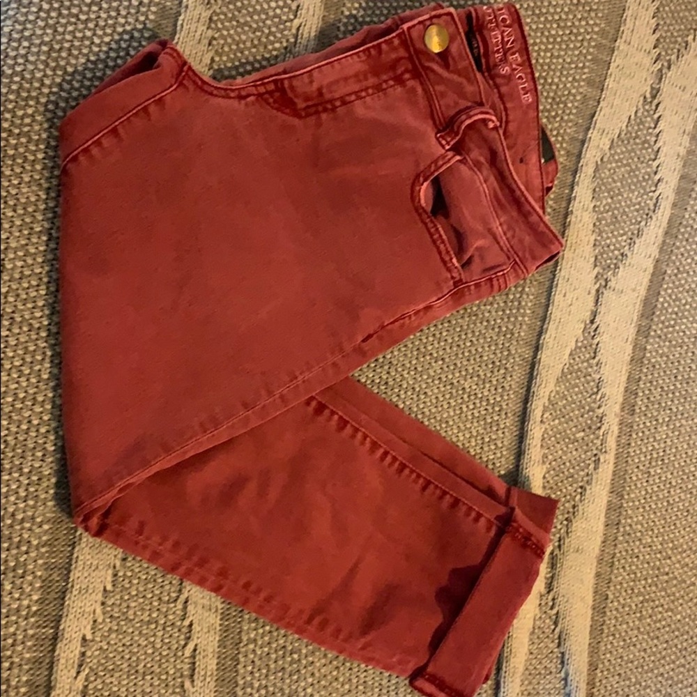American Eagle Outfitter crop jeggings.